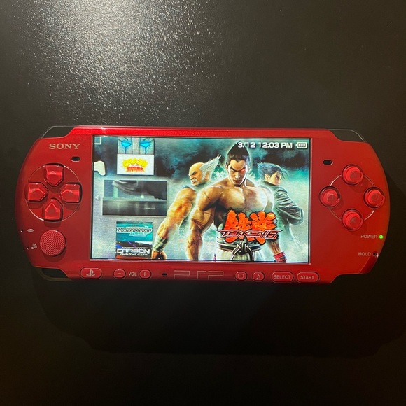 Sony PSP - Picture 2 of 12